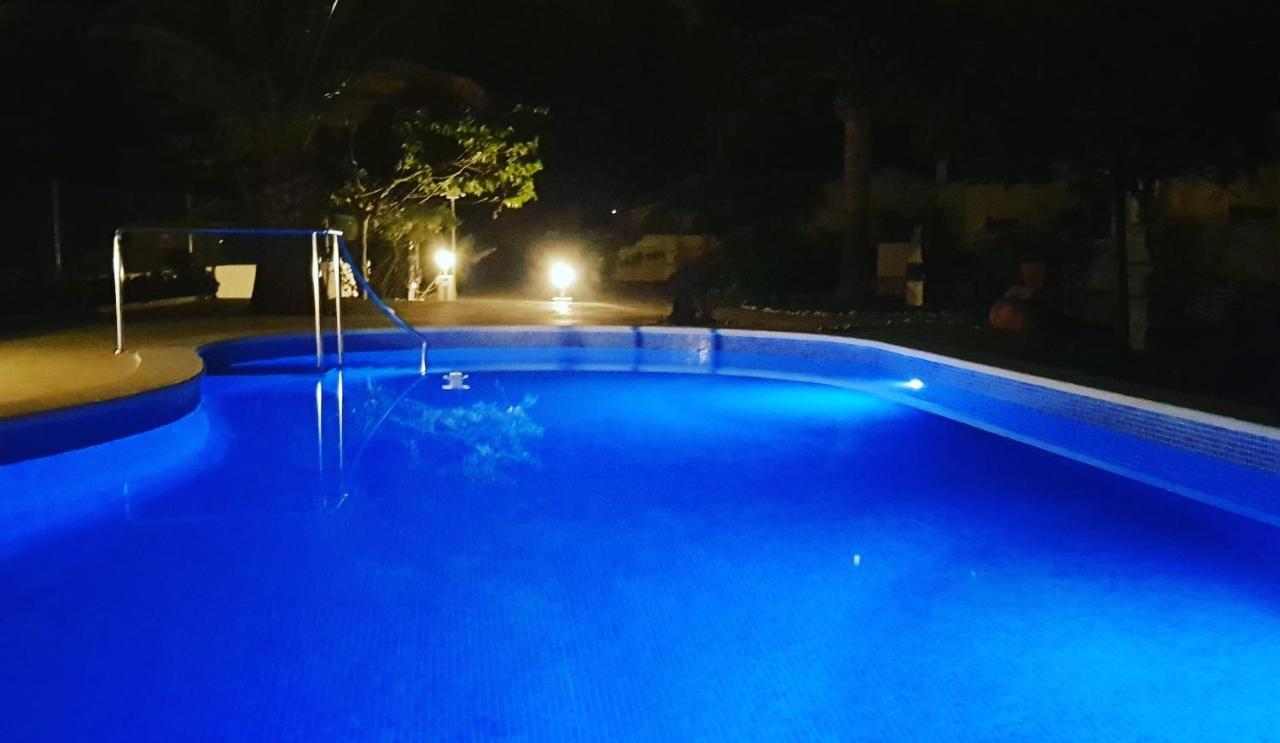 הוספיטלט דה ל'אינפנט Beach Resort La Margarita מראה חיצוני תמונה